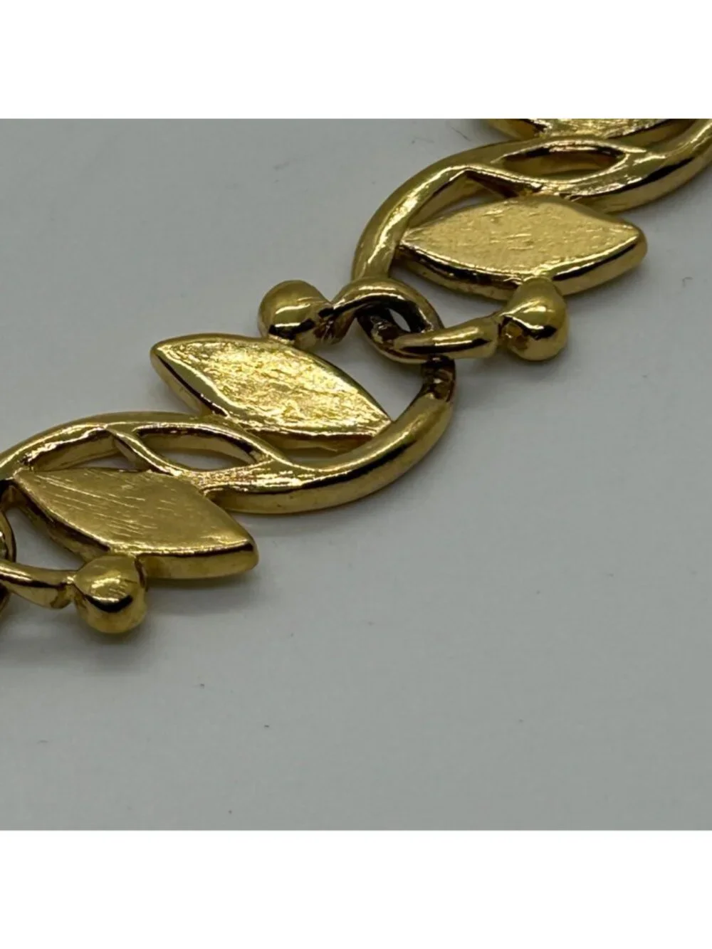 Vintage Trifari Enamel Choker Necklace Gold Tone Leaf Cream 1980s Statement
